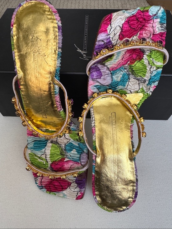 Giuseppe Zanotti Shoes - VTG Giuseppe Zanotti Y2K Archival Crystal Floral Crinkle Leather Sandals